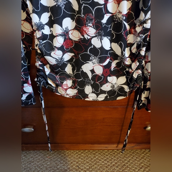 Kenneth Cole  Women Sheer Top - Picture 3 of 6